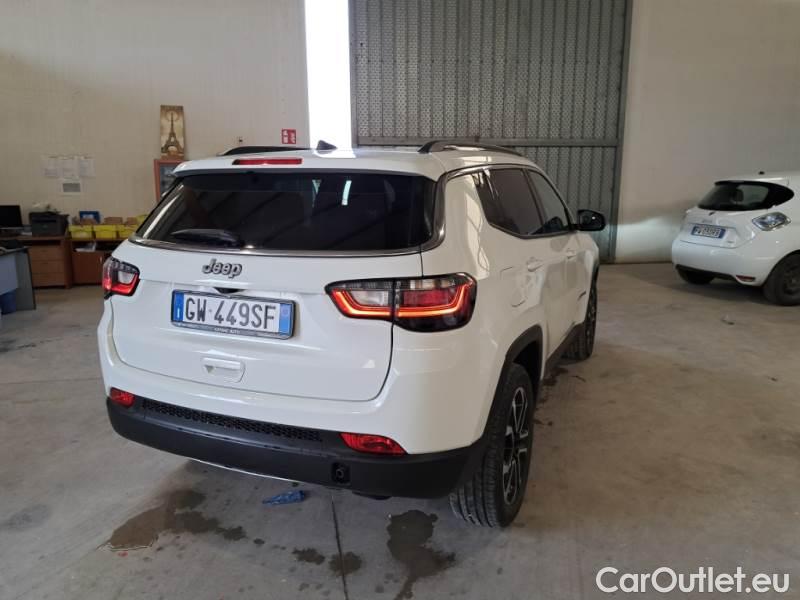 Jeep  Compass JEEP  / 2021 / 5P / SUV 1.6 MJET II 96KW LIMITED #123
