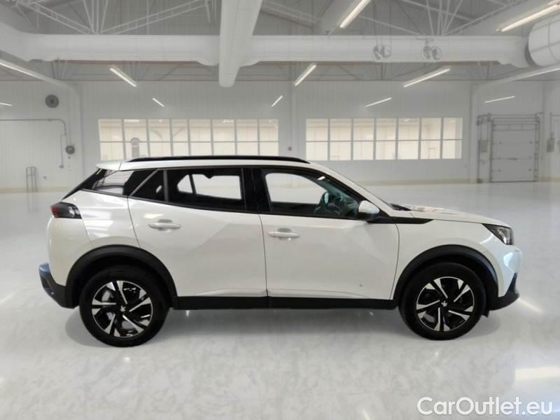 Peugeot  2008 PEUGEOT  / 2019 / 5P / CROSSOVER BLUEHDI 130 EAT8 ALLURE PACK S/S AUT. #7