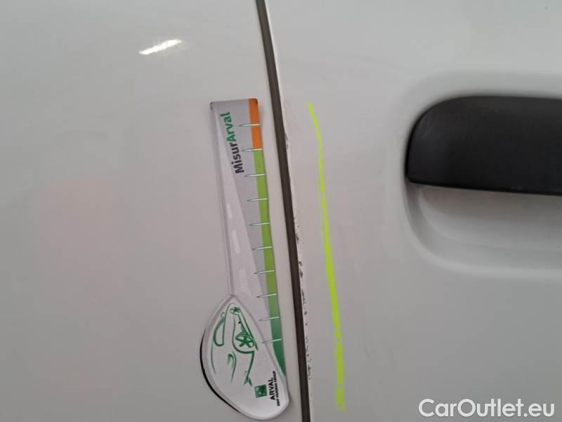 Fiat  Panda FIAT  / 2011 / 5P / BERLINA 1.2 69CV E6 EASY #42