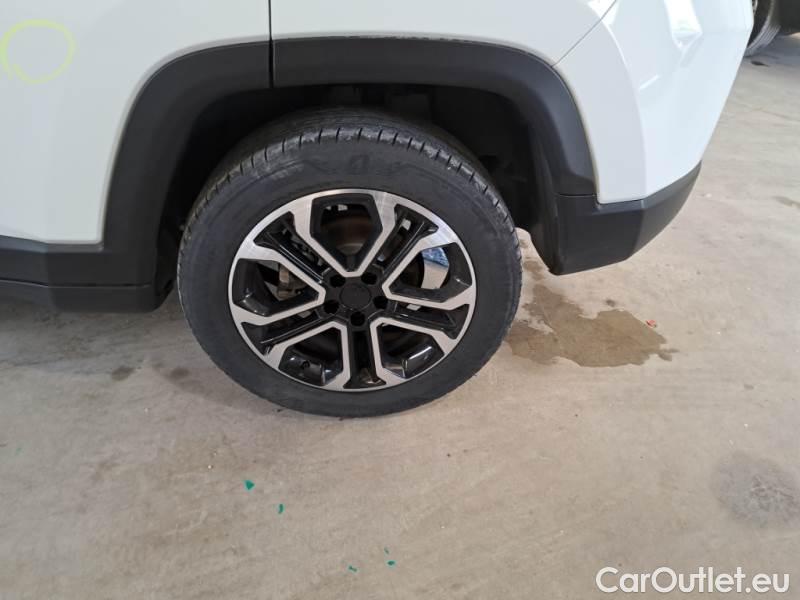 Jeep  Compass JEEP  / 2021 / 5P / SUV 1.6 MJET II 96KW LIMITED #117