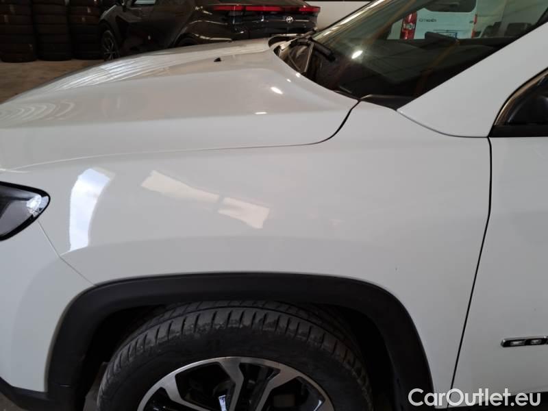 Jeep  Compass JEEP  / 2021 / 5P / SUV 1.6 MJET II 96KW LIMITED #42