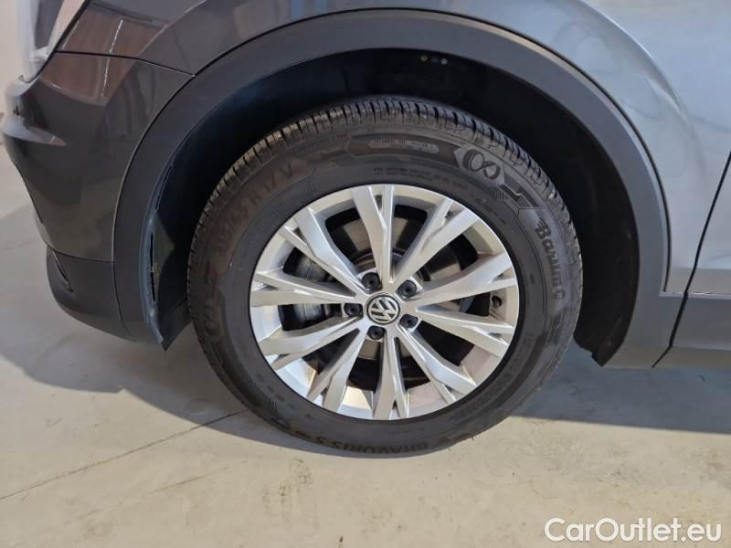 Volkswagen  Tiguan VOLKSWAGEN  / 2016 / 5P / SUV 2.0 TDI SCR 110KW BUSINESS BMT #20