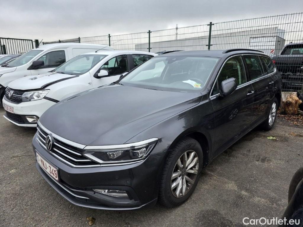 Volkswagen  Passat Volkswagen  Variant 1.6 TDI SCR DSG7 Style Business 5d !!Technical issue!! #1