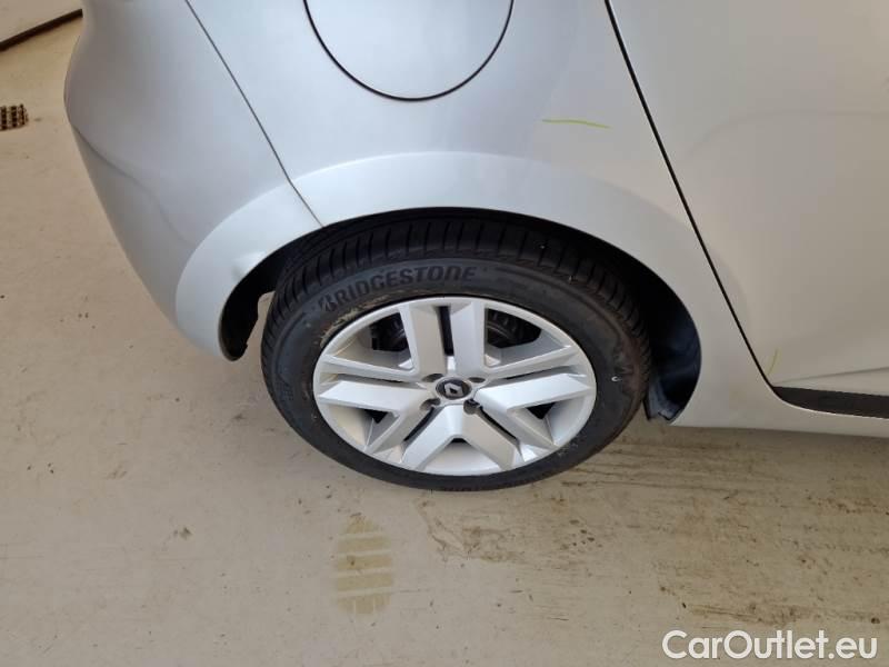 Renault  Clio RENAULT  / 2019 / 5P / BERLINA 1.5 DCI BLUE 74KW BUSINESS #76