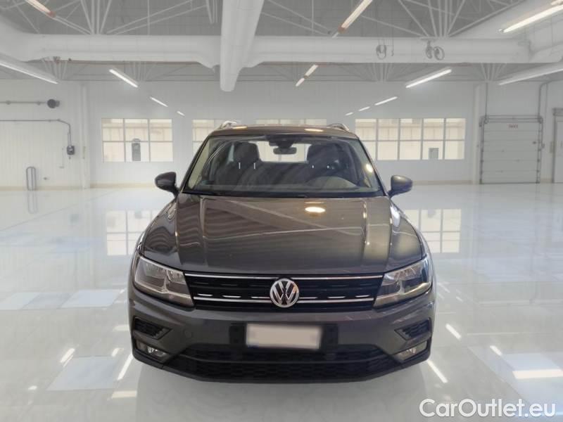 Volkswagen  Tiguan VOLKSWAGEN  / 2016 / 5P / SUV 2.0 TDI SCR 110KW BUSINESS BMT #6