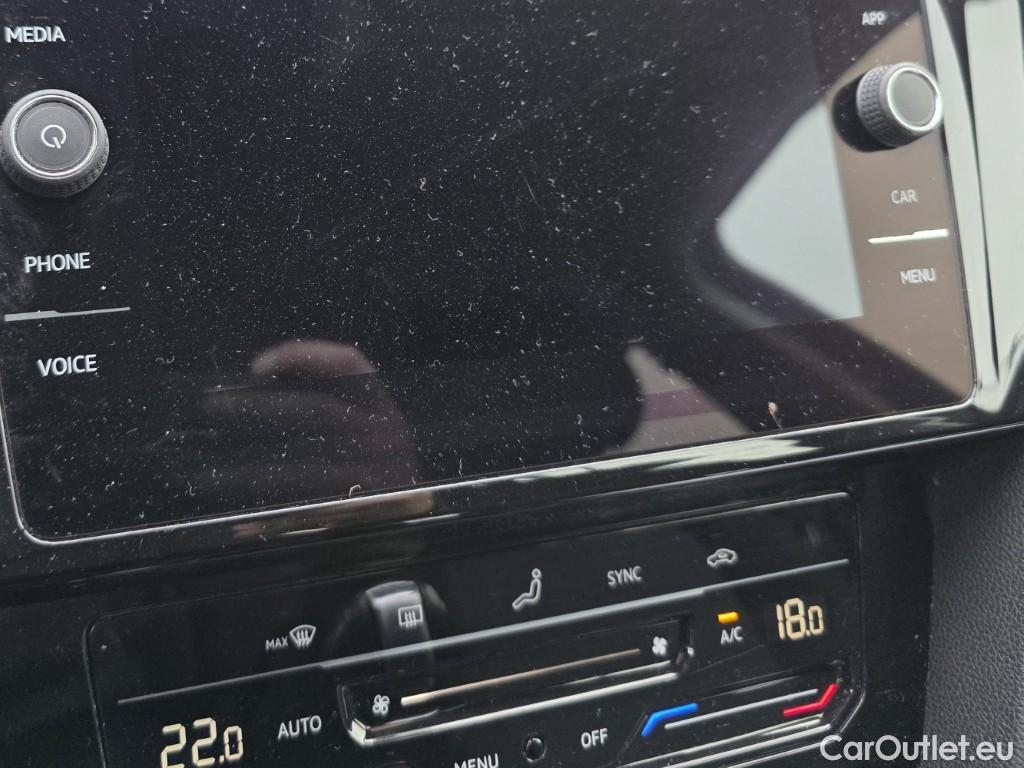Volkswagen  Passat Volkswagen  Variant 1.6 TDI SCR DSG7 Style Business 5d !!Technical issue!! #41