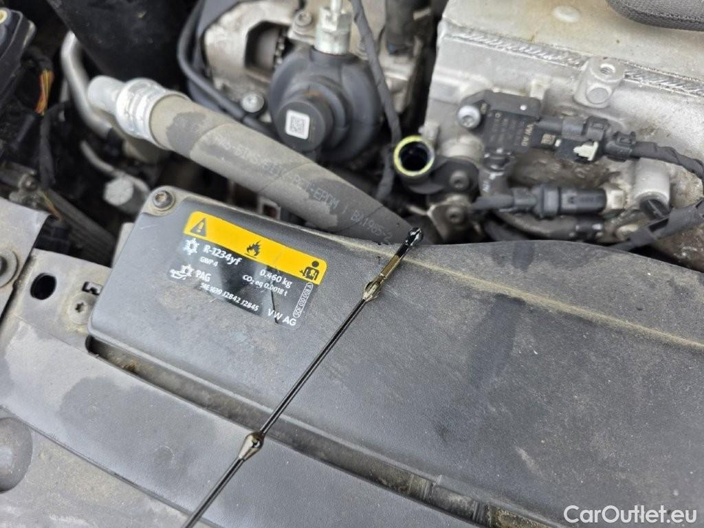 Volkswagen  Passat Volkswagen  Variant 1.6 TDI SCR DSG7 Style Business 5d !!Technical issue!! #23