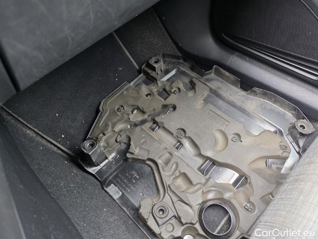 Volkswagen  Passat Volkswagen  Variant 1.6 TDI SCR DSG7 Style Business 5d !!Technical issue!! #24