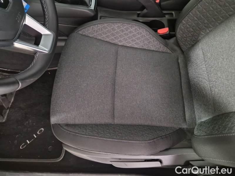 Renault  Clio RENAULT  / 2019 / 5P / BERLINA 1.5 DCI BLUE 74KW BUSINESS #12