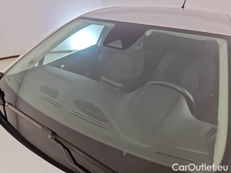 Renault  Clio RENAULT  / 2019 / 5P / BERLINA 1.5 DCI BLUE 74KW BUSINESS #64