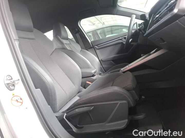 Audi  A3 1.5 TFSI 150 S TRONIC S LINE SB #9