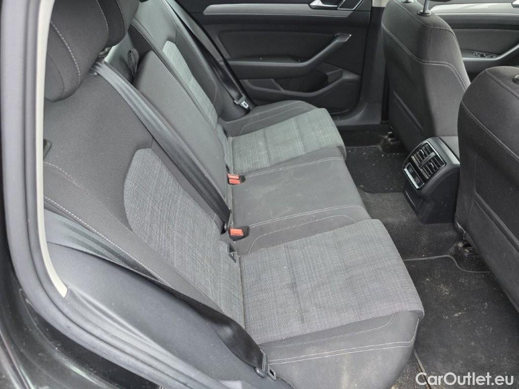 Volkswagen  Passat Volkswagen  Variant 1.6 TDI SCR DSG7 Style Business 5d !!Technical issue!! #77