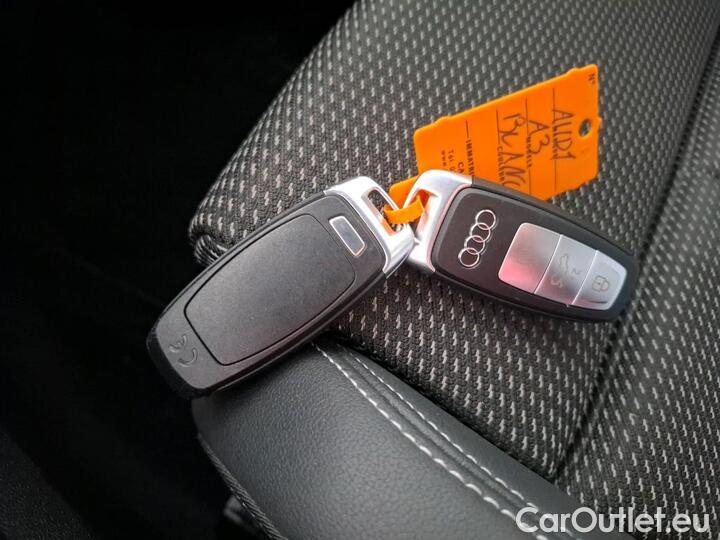 Audi  A3 1.5 TFSI 150 S TRONIC S LINE SB #6