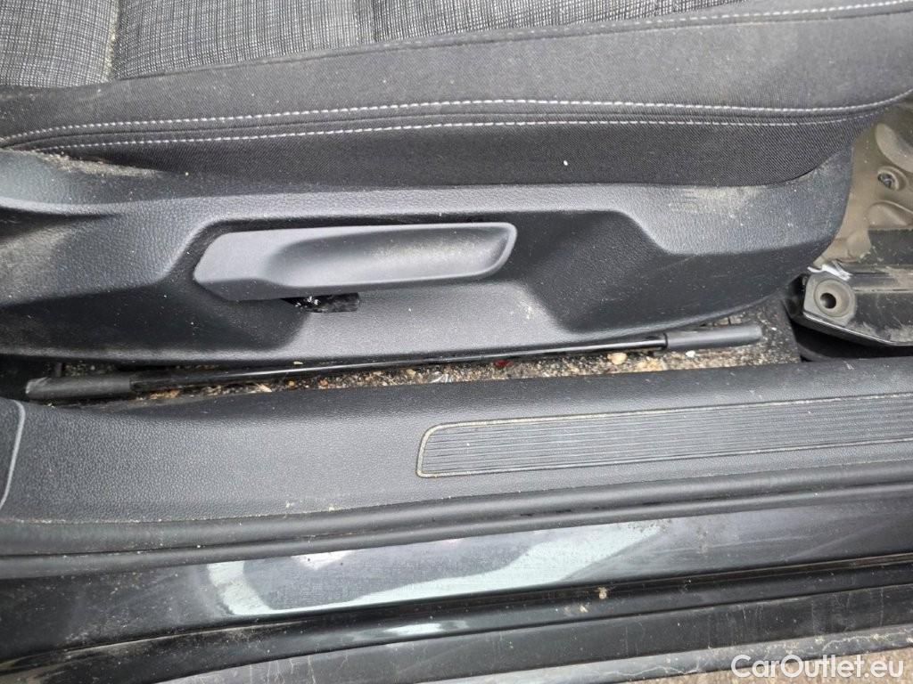 Volkswagen  Passat Volkswagen  Variant 1.6 TDI SCR DSG7 Style Business 5d !!Technical issue!! #76