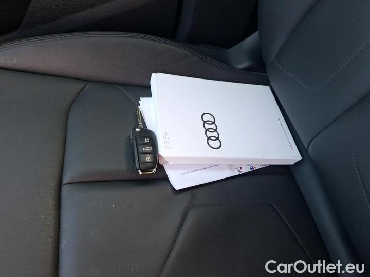 Audi  Q3 2.0 35 TDI 150 S TRONIC BUSINESS LINE #6