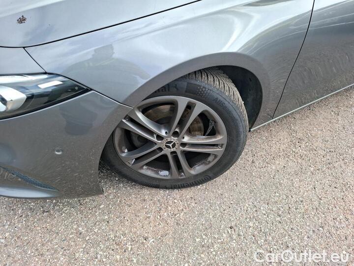 Mercedes  A-Klasse 1.5 A 180 D BUSINESS LINE #40