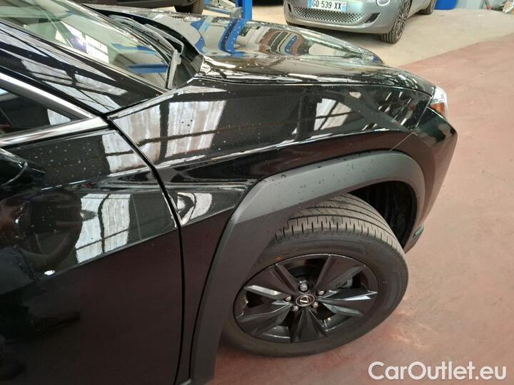 Lexus  UX 2.0 250H 2WD LE AUTO #33