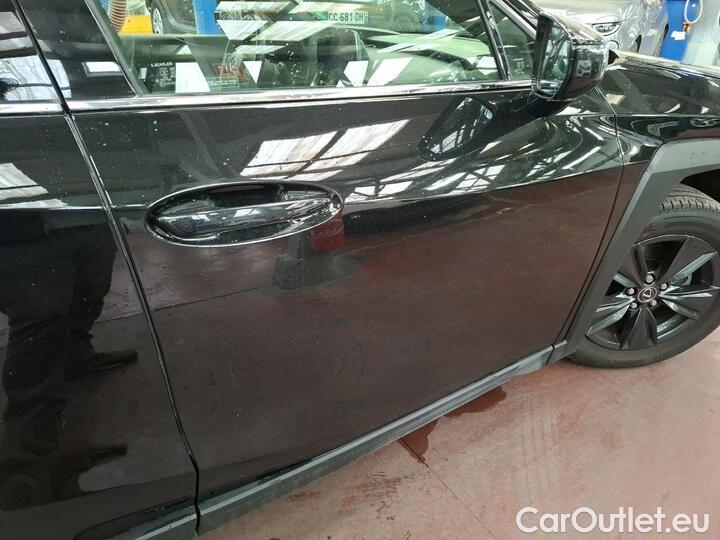 Lexus  UX 2.0 250H 2WD LE AUTO #29