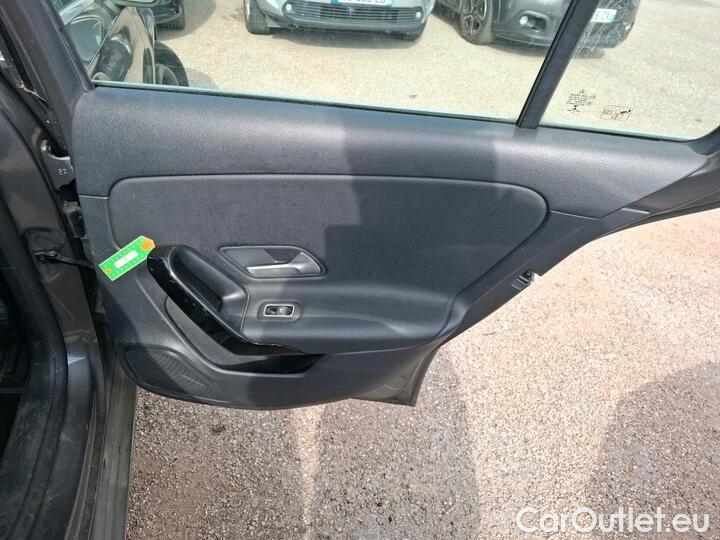 Mercedes  A-Klasse 1.5 A 180 D BUSINESS LINE #36