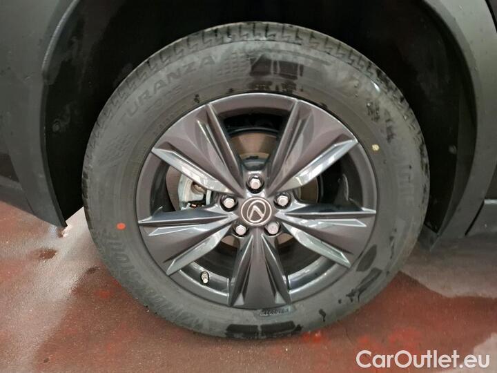 Lexus  UX 2.0 250H 2WD LE AUTO #21
