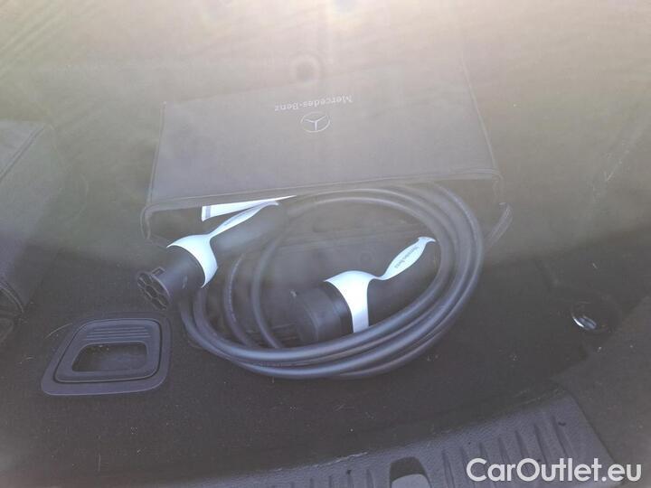 Mercedes  E-Klasse 2.0 E 300 DE AMG LINE AUTO #15