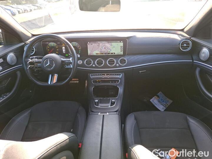 Mercedes  E-Klasse 2.0 E 300 DE AMG LINE AUTO #9