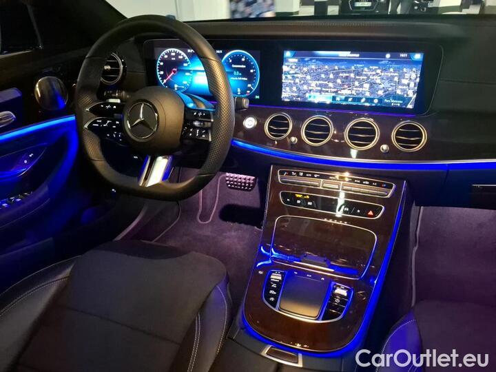 Mercedes  E-Klasse 2.0 E 220 D AMG LINE AUTO #4