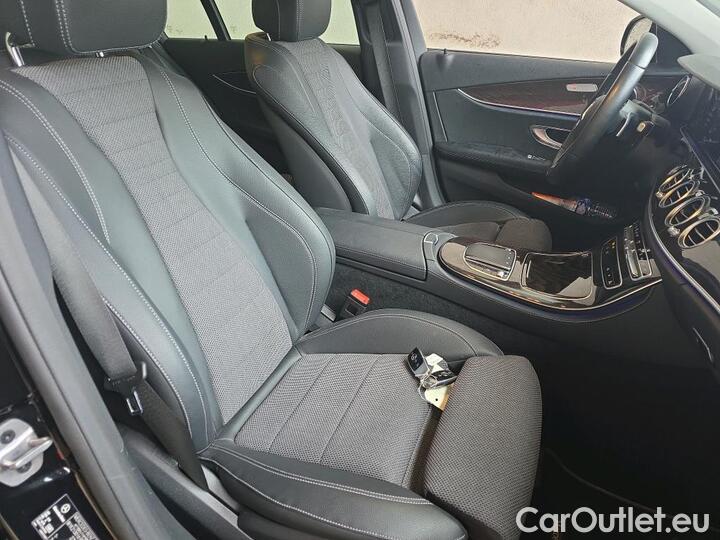 Mercedes  E-Klasse 2.0 E 300 DE AVANTGARDE LINE AUTO #9