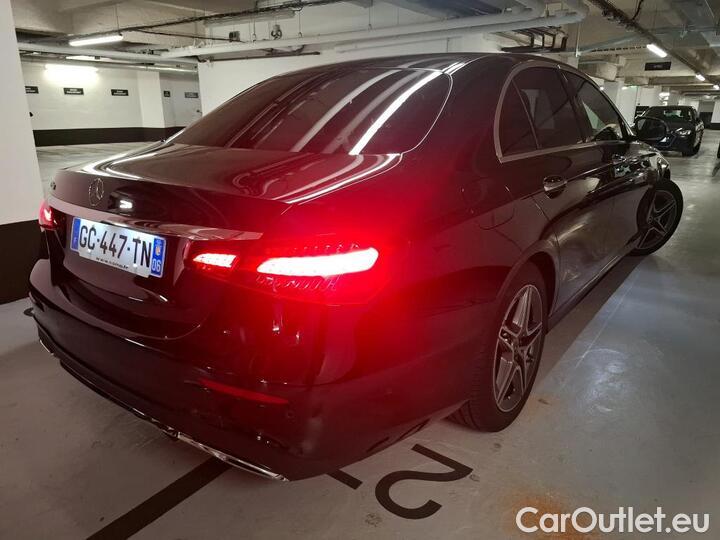 Mercedes  E-Klasse 2.0 E 220 D AMG LINE AUTO #3