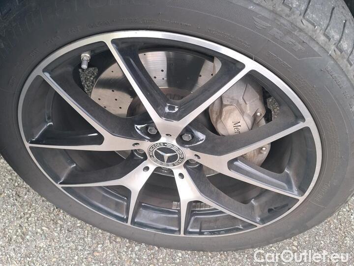 Mercedes  GLC 2.0  300 DE AMG LINE 4MATIC #26