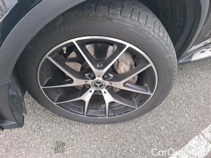 Mercedes  GLC 2.0  300 DE AMG LINE 4MATIC #18