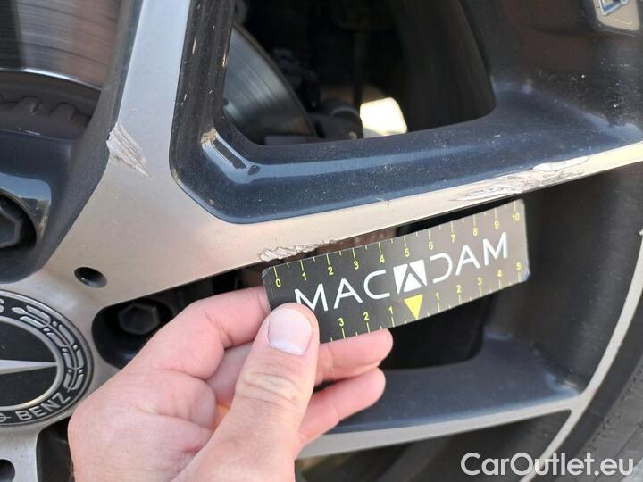 Mercedes  GLC 2.0  300 DE AMG LINE 4MATIC #32