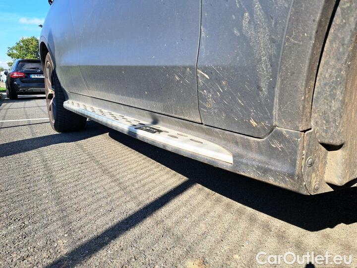 Mercedes  GLC 2.0  300 DE AMG LINE 4MATIC #27