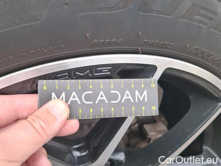 Mercedes  GLC 2.0  300 DE AMG LINE 4MATIC #36