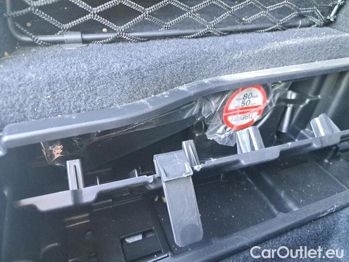 Mercedes  GLC 2.0  300 DE AMG LINE 4MATIC #12