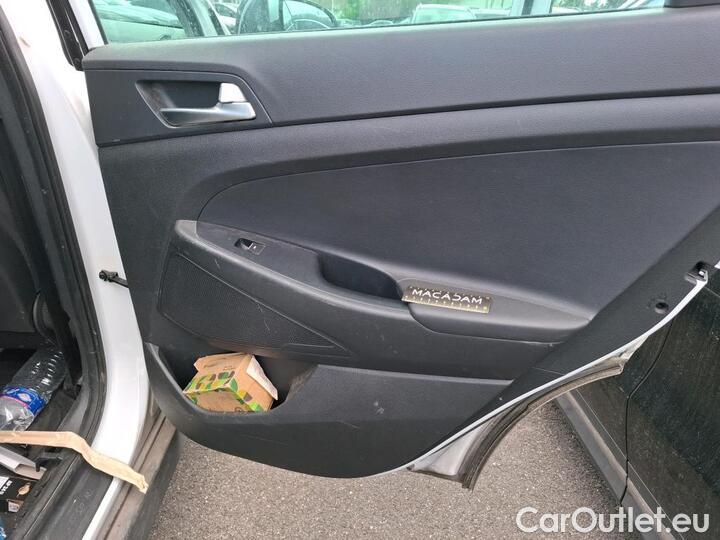 Hyundai  Tucson 1.6 CRDI 115 HYBRID 48V BUSINESS #31