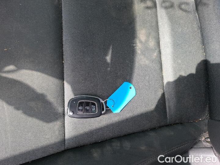 Hyundai  Tucson 1.6 CRDI 115 HYBRID 48V BUSINESS #6