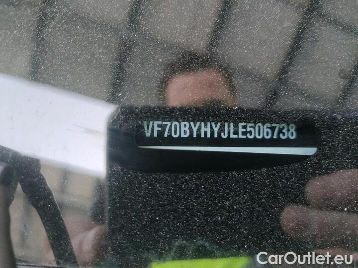Citroen  C4 Cactus BLUEHDI 100 S&S BVM6 FEEL NAV #8