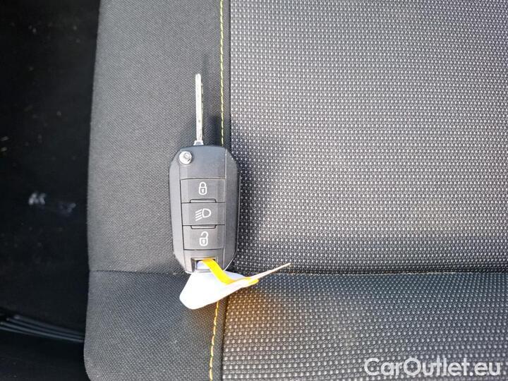 Citroen  C3 BLUEHDI 100 S&S BVM6 FEEL NAV #24