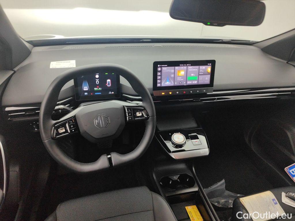 MG  4 MG  6 kWh Luxury 5d #9