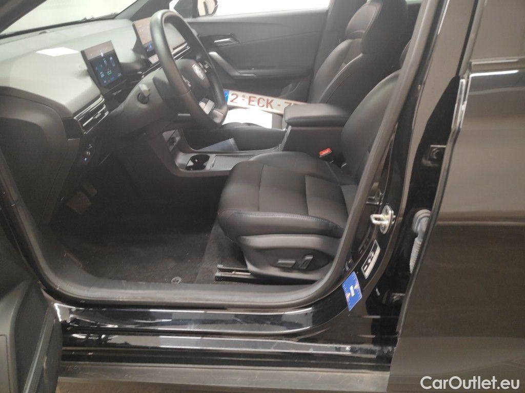 MG  4 MG  6 kWh Luxury 5d #41