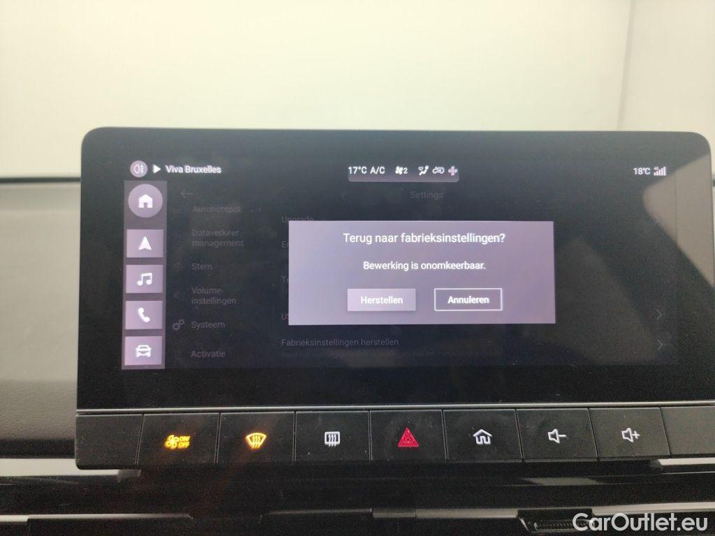 MG  4 MG  6 kWh Luxury 5d #13