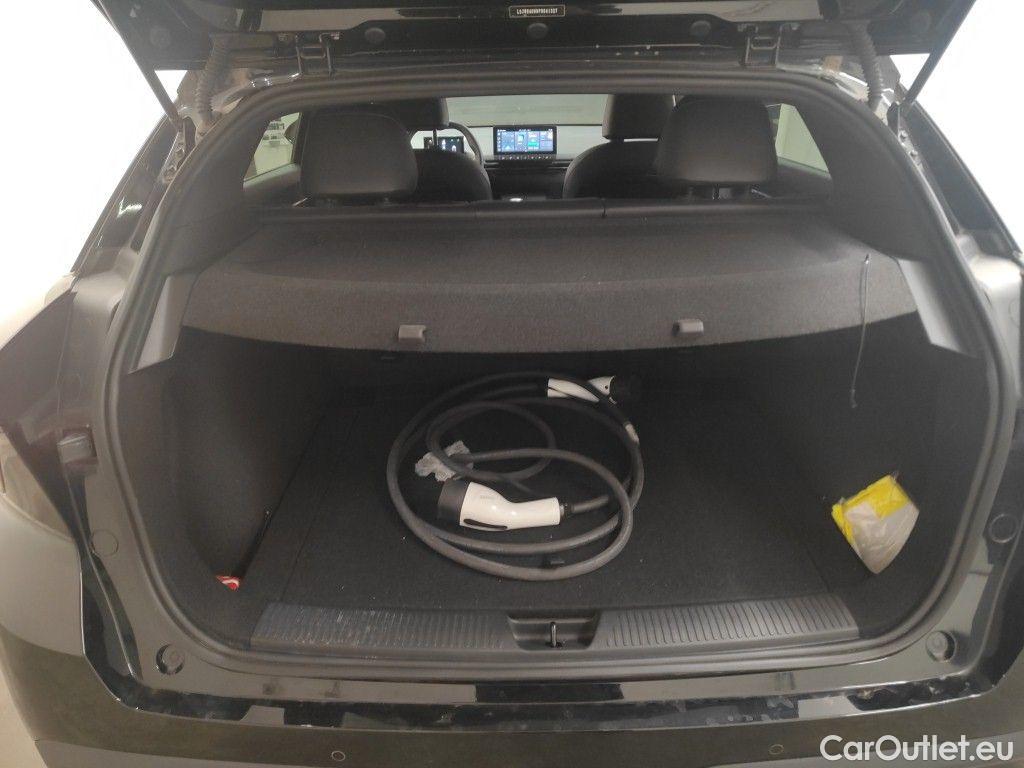 MG  4 MG  6 kWh Luxury 5d #14