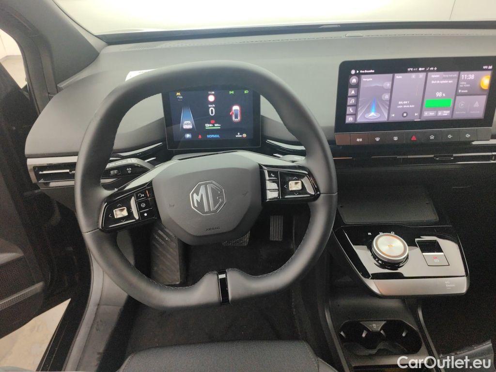 MG  4 MG  6 kWh Luxury 5d #25