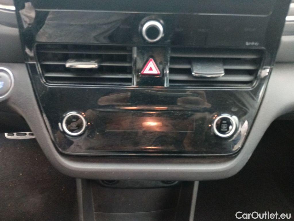 Hyundai   Ioniq Hyundai Electric Shine 5d #36
