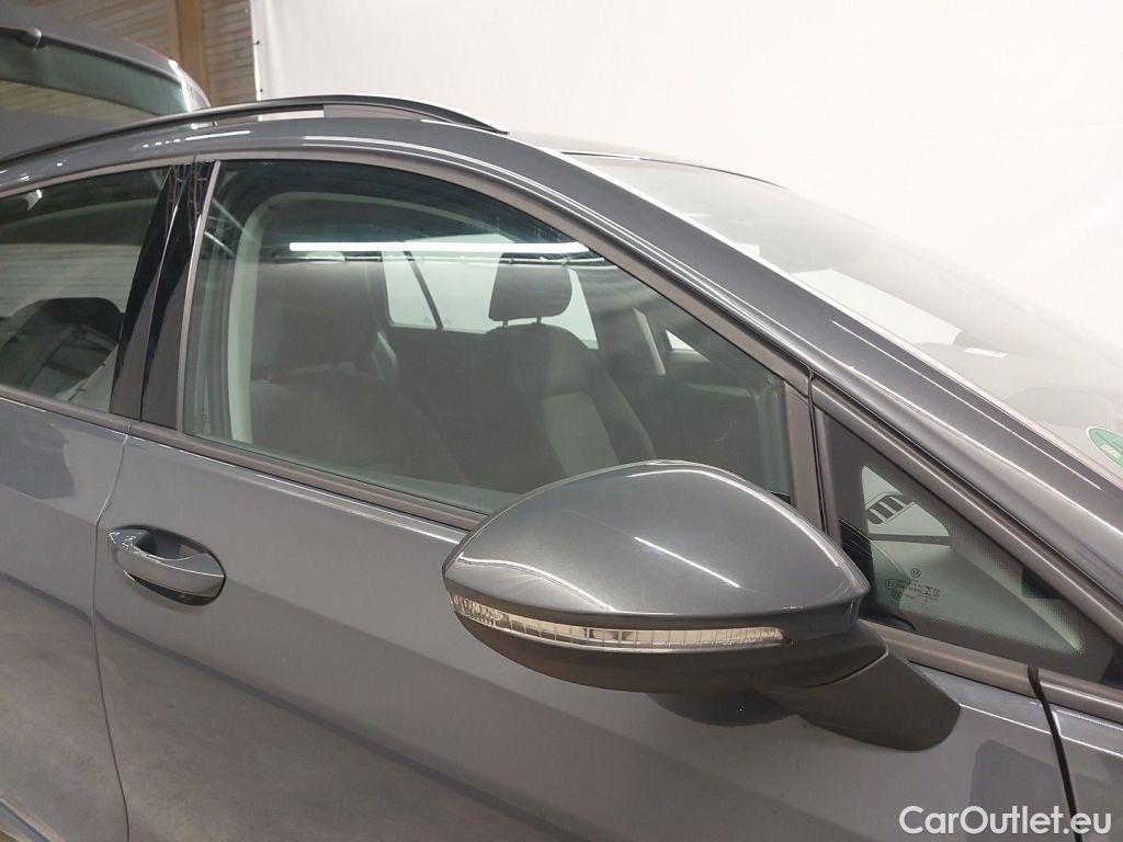 Volkswagen  Golf  Volkswagen Variant VIII 2.0 TDI 85kW DSG Life 5d #32