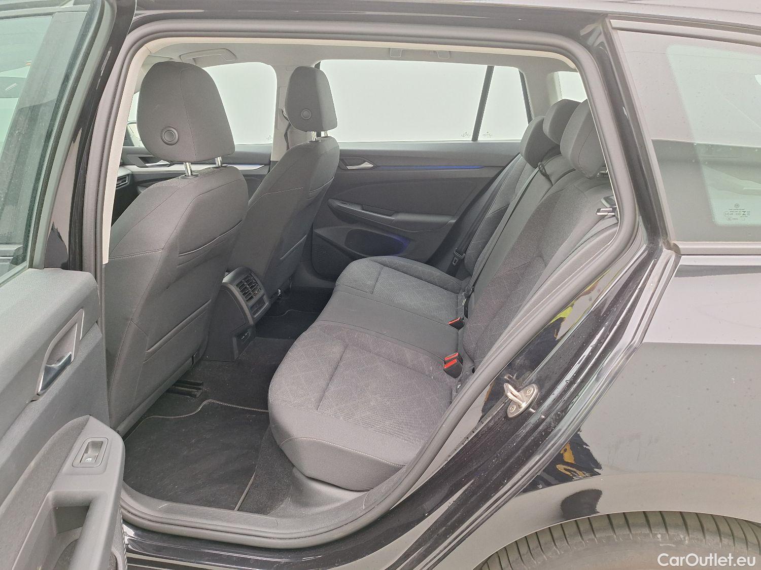 Volkswagen  Golf  VW, VIII Var '20, Volkswagen Variant VIII 1.0 eTSI 81kW DSG Lif #4