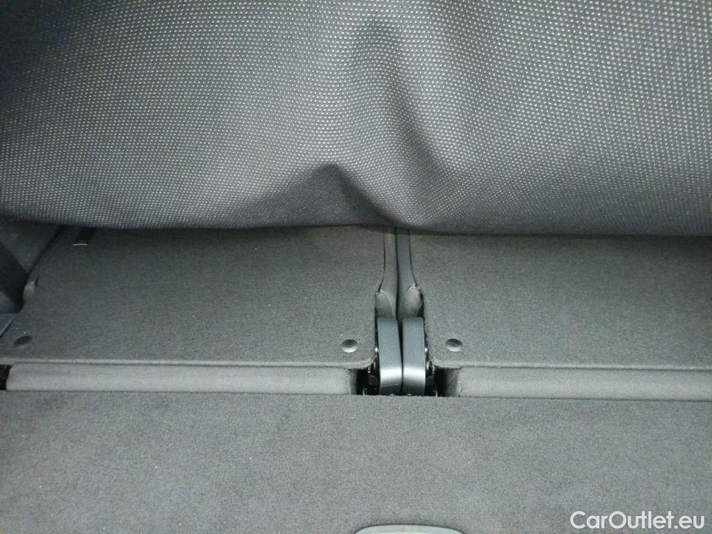 Mercedes  EQB Mercedes-Benz   250+ Business Line 5d 7 places  #25