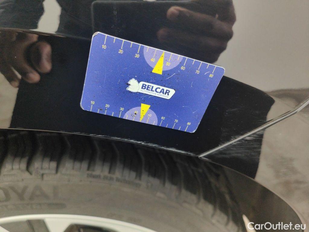 MG  4 MG  6 kWh Luxury 5d #35