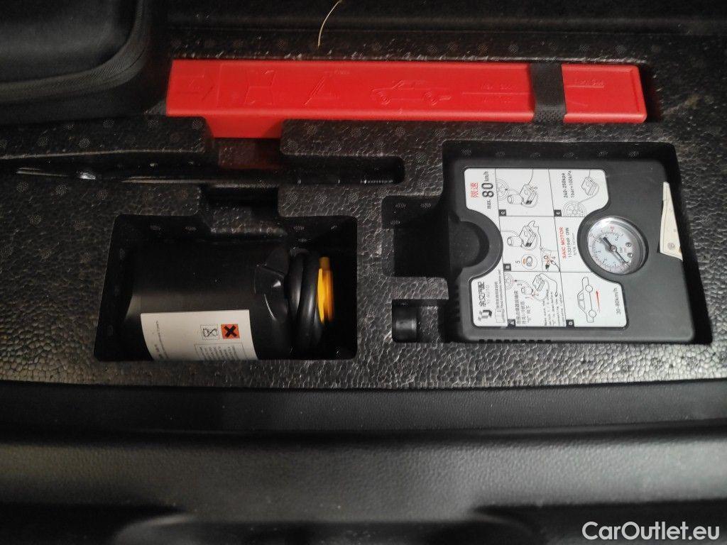 MG  4 MG  6 kWh Luxury 5d #15